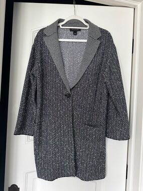 St. John Black and Gray Herringbone Open Trench Coat